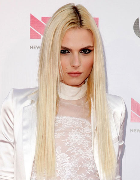 Andrej Pejic’s Chic Straight Long Hairstyle