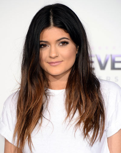 Kylie Jenner’s Sultry Middle Part Long Wavy Ombre Hairstyle