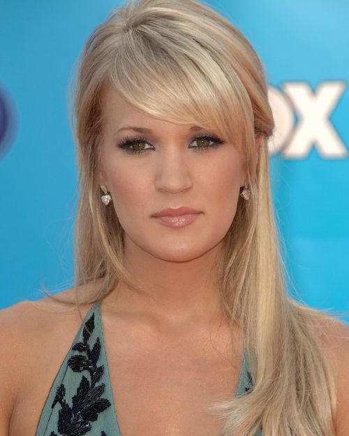 Carrie Underwood's Long Straight Blonde Hair In Half-Up Hairdo