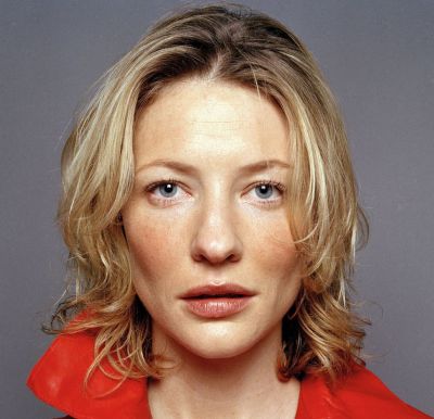 Cate Blanchett's Medium-Length Blonde Hair In Layered Wavy Hairstyle