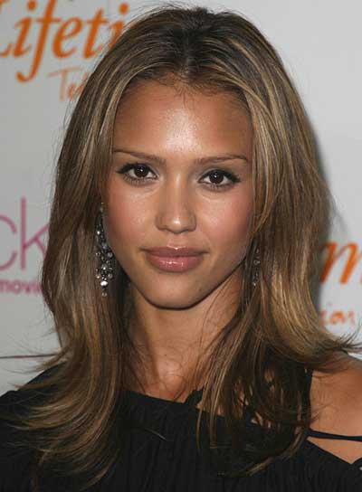 Jessica Alba's Long Brown Hair In Subtle Shag Hairstyle