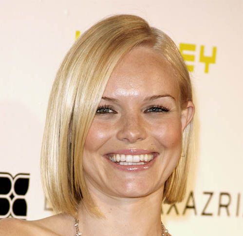 Kate Bosworth's Straight Blonde Hair In Short Sleek Bob Hairstyle